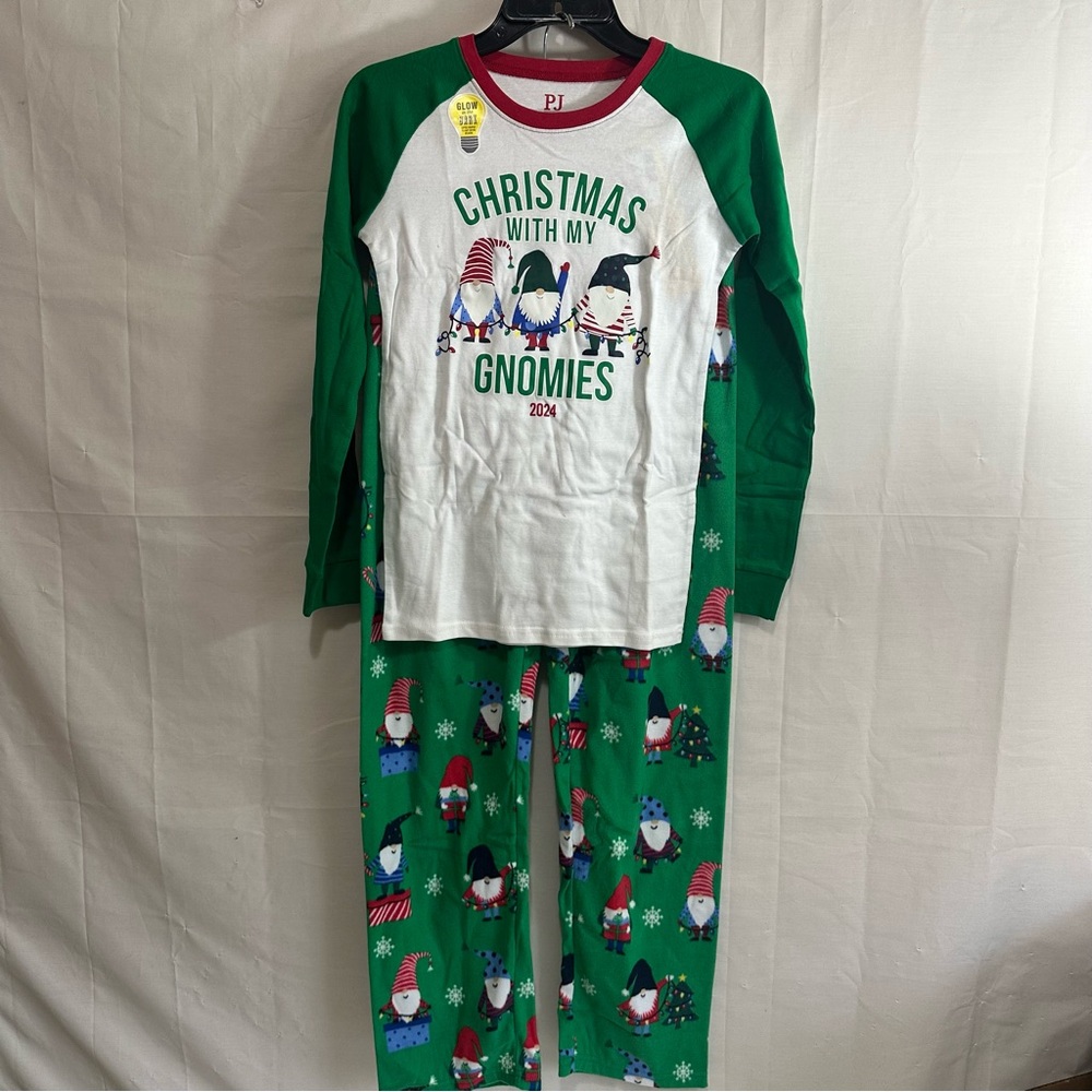 PJ Place Christmas With My Gnomies Matching Family Pajamas Kids XXL Adult Med